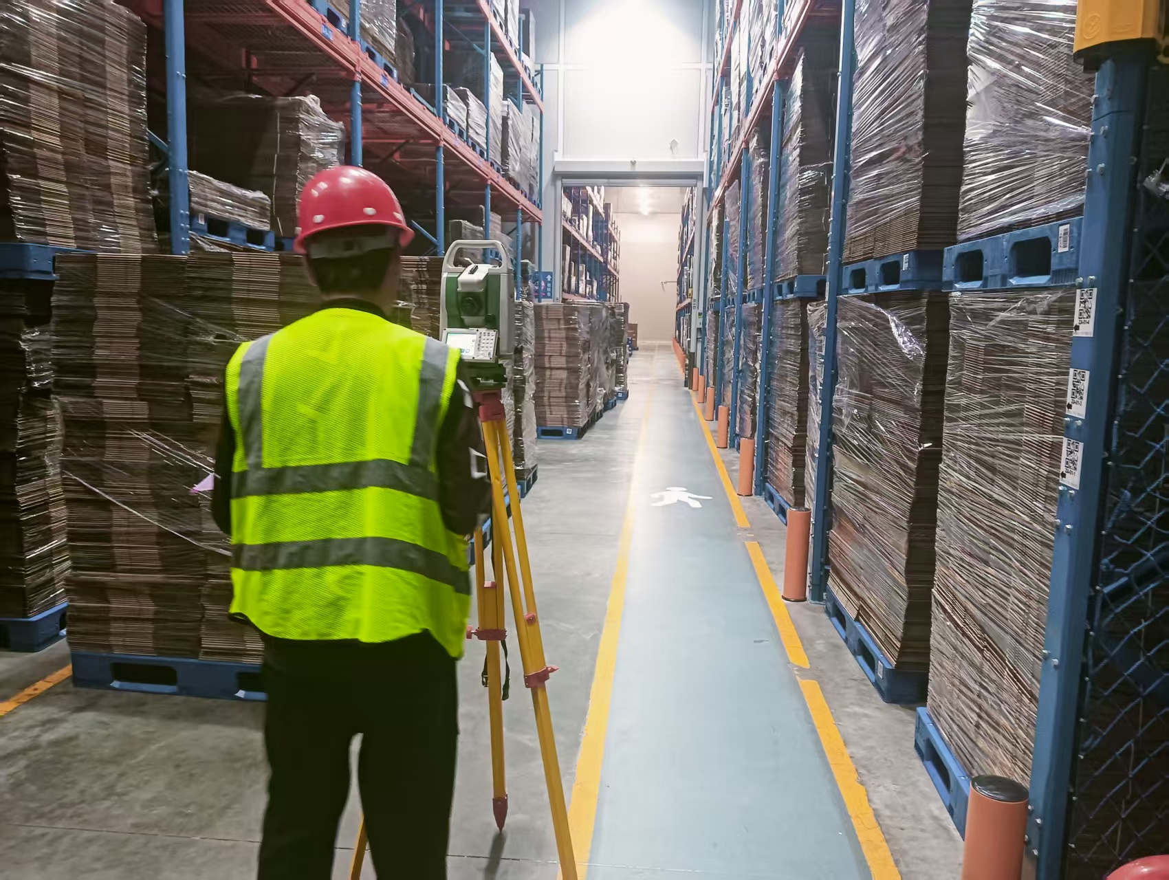 貨架常見安全隱患有哪些？如何快速識別銹蝕、螺栓松動(dòng)、層板變形等問題？